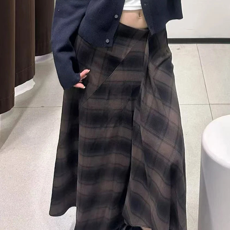 Womens Retro Plaid Midi Skirt Vintage A Line Style for Chic Daily Casual Outfits 251027