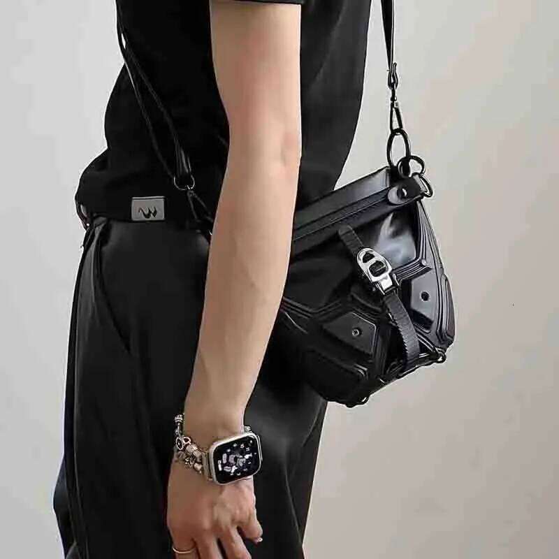 2025 Spring New Unique Personalized Crossbody Sling Sier/Black Purse Bucket Handbag Y2k Style Cool Girl Bag