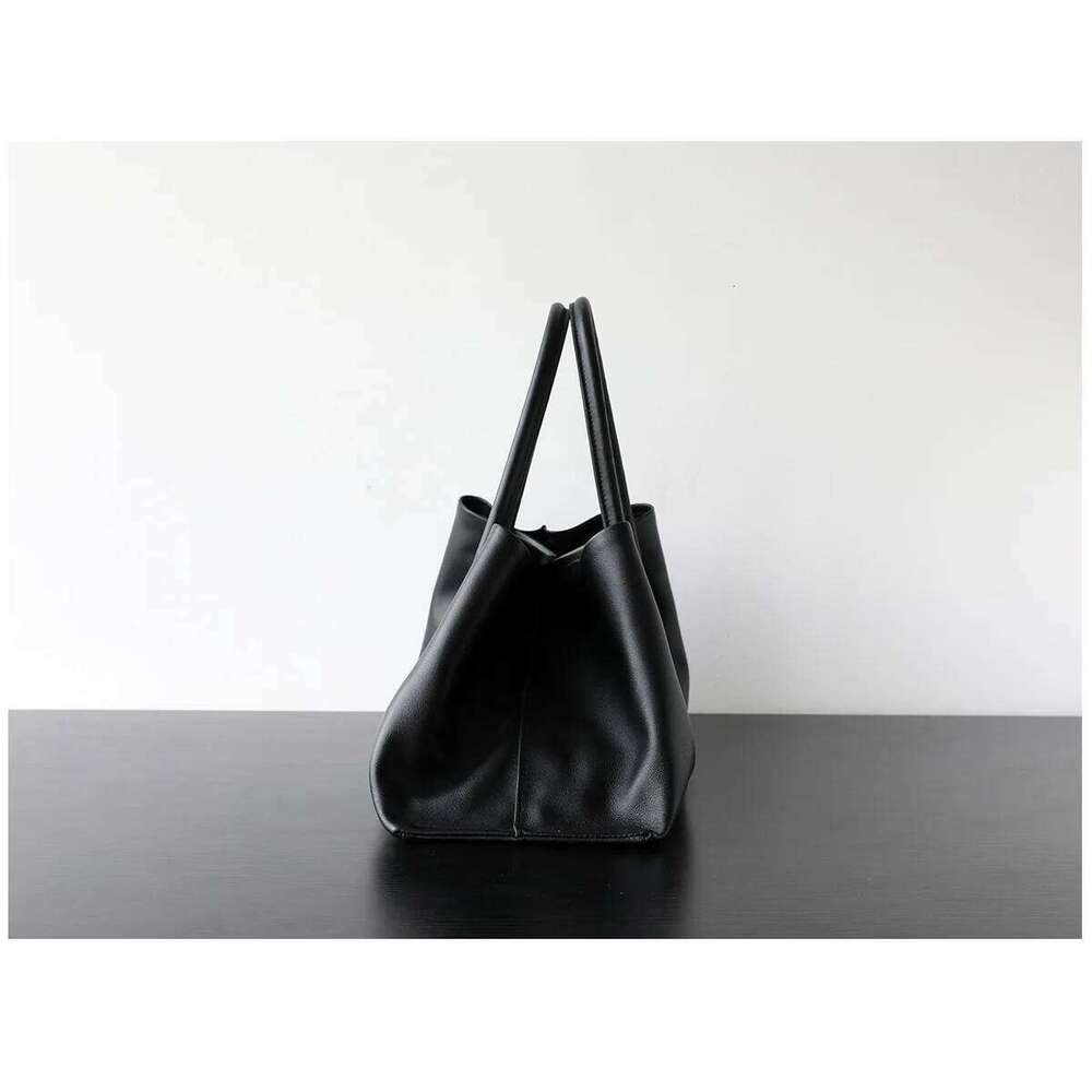 Euro Beige Black Color Large Capacity Trapeze Tote Full Grain Cowhide Leather Women Handbag Huge Commuter Tall Ladies