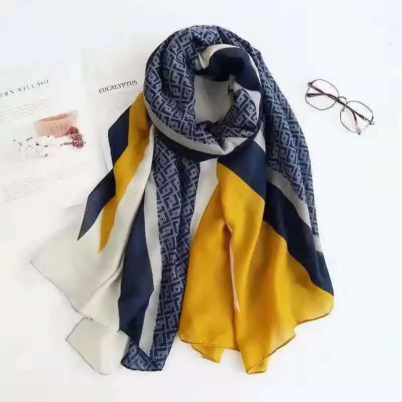 2022 Spain Fashion Daisy Floral Tassel Viscose Shawl Scarf Lady Print Soft Pashmina Sto Wrap Snood Bufandas Muslim Hijab SjaalW251027