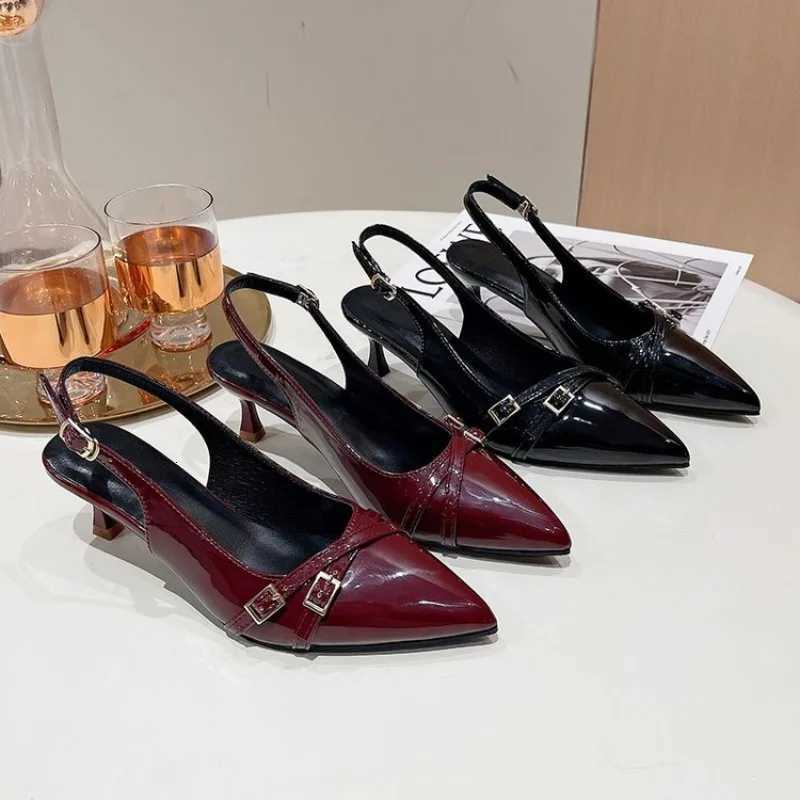 Hot Seller 2025 Crossknot Kitten Heels Womens Pointy Patent Leather Stiletto Slingbacks Beige White Temperament Party SandalsXJ251027