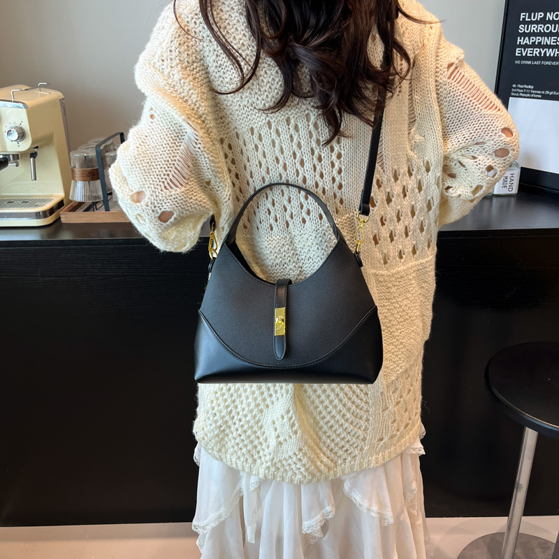Free shipping designer bag High-end Color-blocking Niche Design Crossbody Bag for Women New Dumpling Bag Versatile Commuter Handbag Underarm Bag