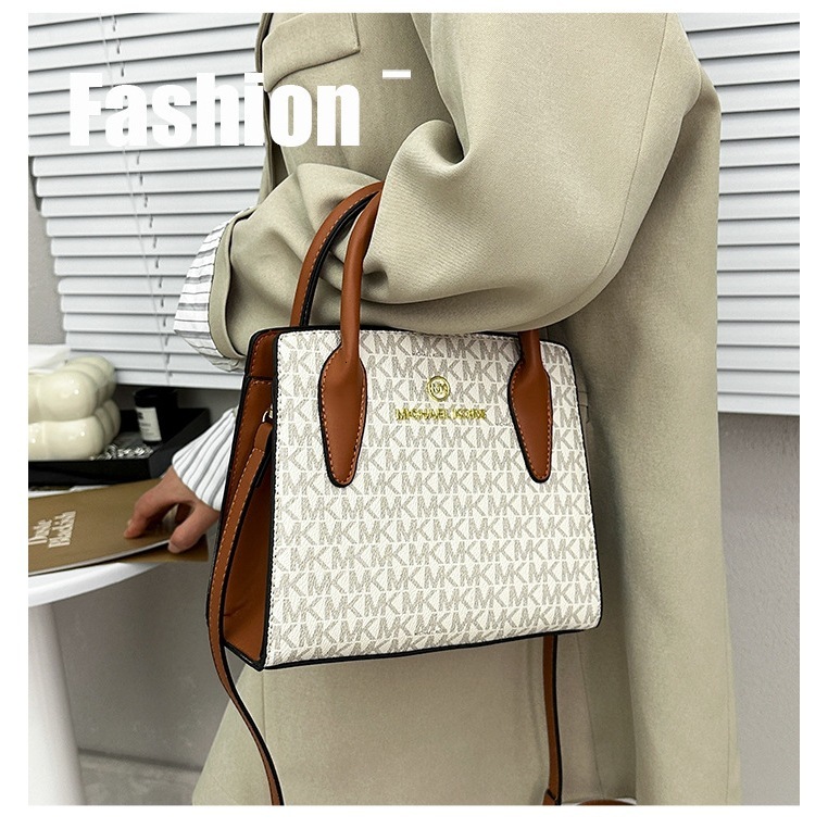 Free shipping designer bag New High-End Fashion Internet Hot-Selling Small Square Bag Letter Shoulder Bag Crossbody Business Handbag Women Bag