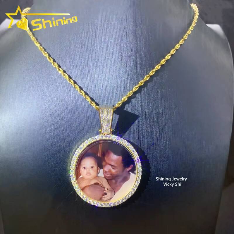 Ready to Ship Hip Hop Pendant 925 Silver Gold Plated Vvs Moissanite Diamond Memory Photo Pendant Custom Moissanite Pendant