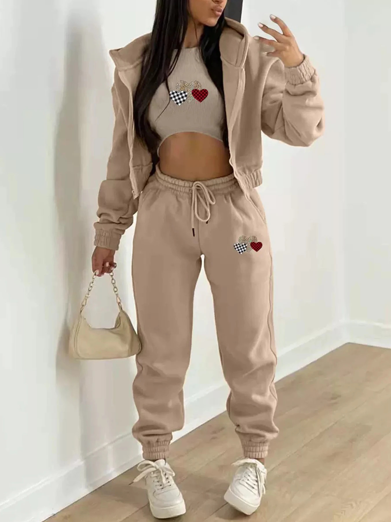 Womens Arrival Fleece Heart Print Sporty Casual ThreePiece Set Machine Washable Suitable for Fall and Winter Seasons 251027