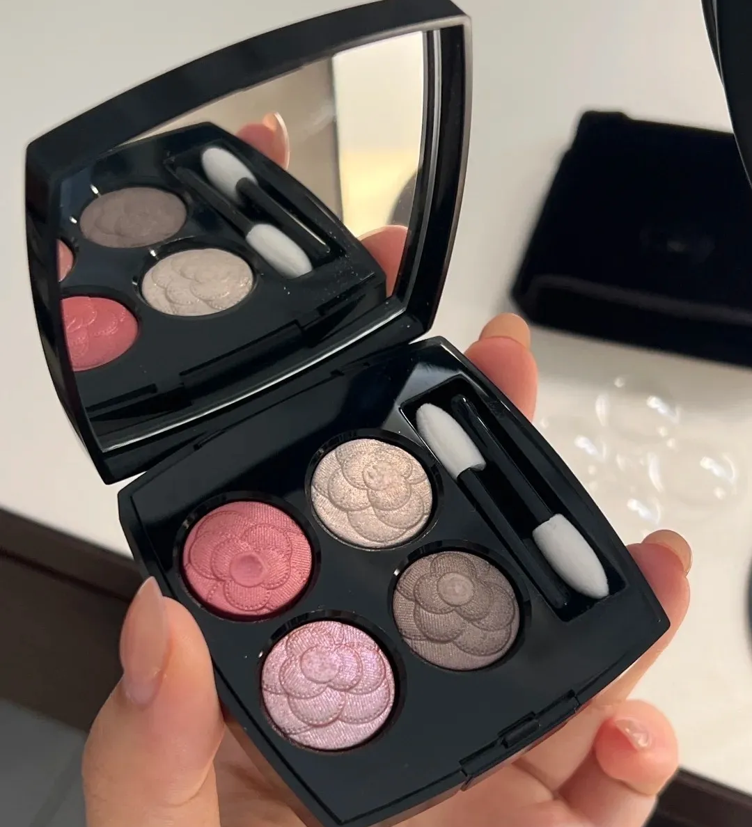 Eye Shadow HOT High Quality 387 UTOPIA Eye Shadow Best Selling New Products Makeup 4 Colors Eyeshadow