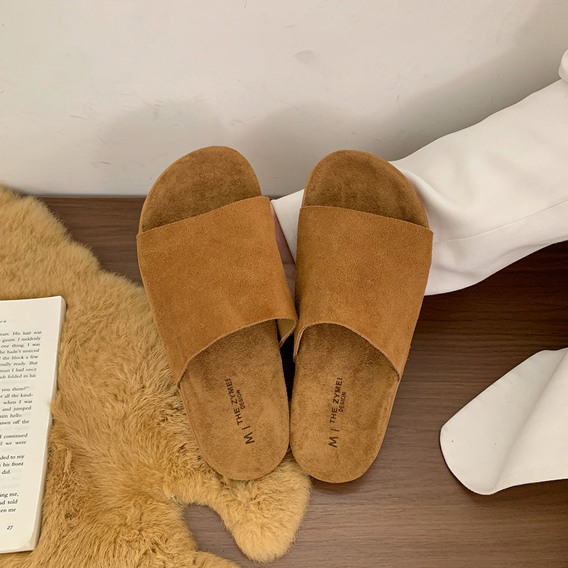 Free shipping Women's French Retro Flat Slippers 2025 Autumn New Style Outdoor Wear Slide Sandals Suede Slip-On Slippers