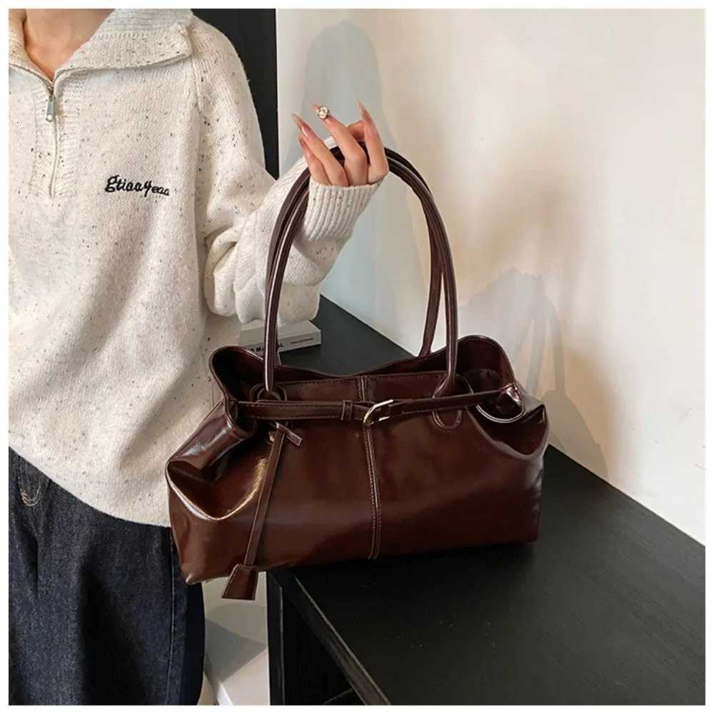 Fashion Oil PU Leather Handbag Large Capacity Multifunctional Tote Bag Casual Shoulder Bag Work Shopping TravelW251028