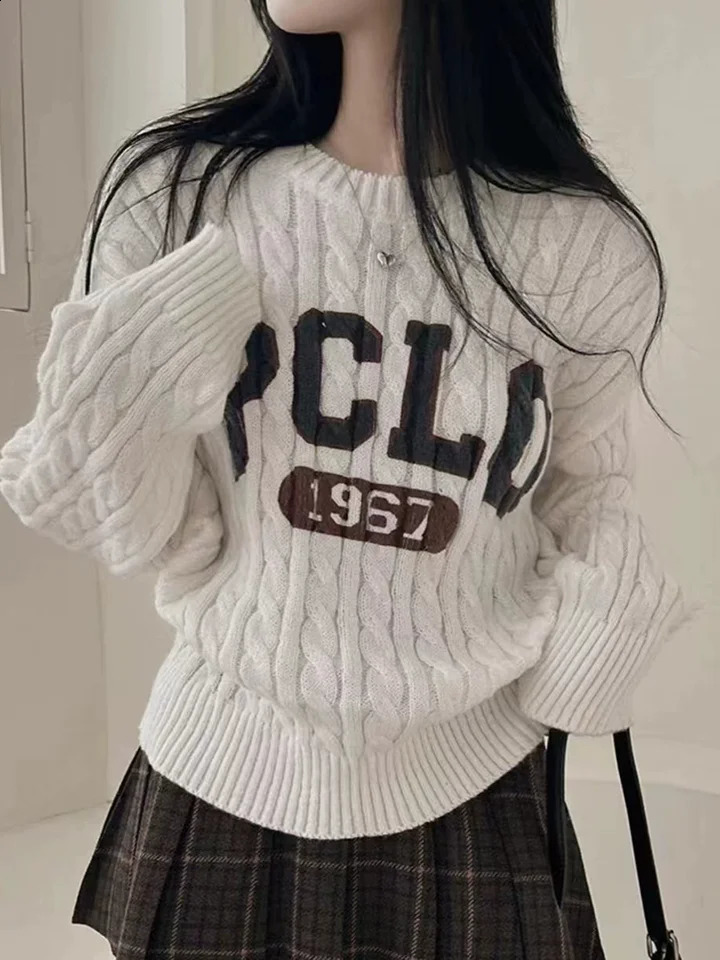 Vintage Fashion Pullover Sweater Long Sleeved Letter Patchwork Baggy Knitted Top Womens Casual ONeck Loose Soft Jumpers 251027