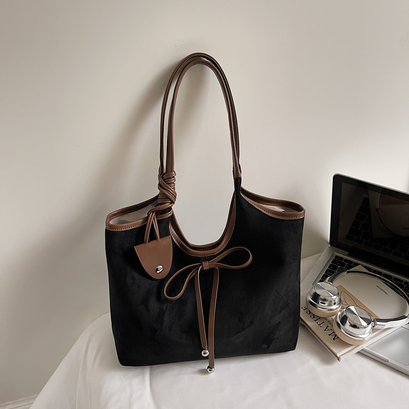 Summer women's simple and fashionable large capacity synthetic leather handbag, new fashionable college student daily commuting lightweight shoul