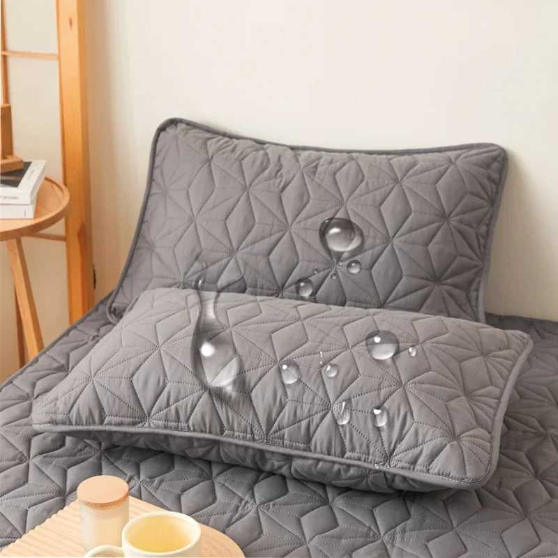 Pillow Case 2pcs Waterproof case without Core Soft and Comfortable Machine Washable Waterproof Covers C251028