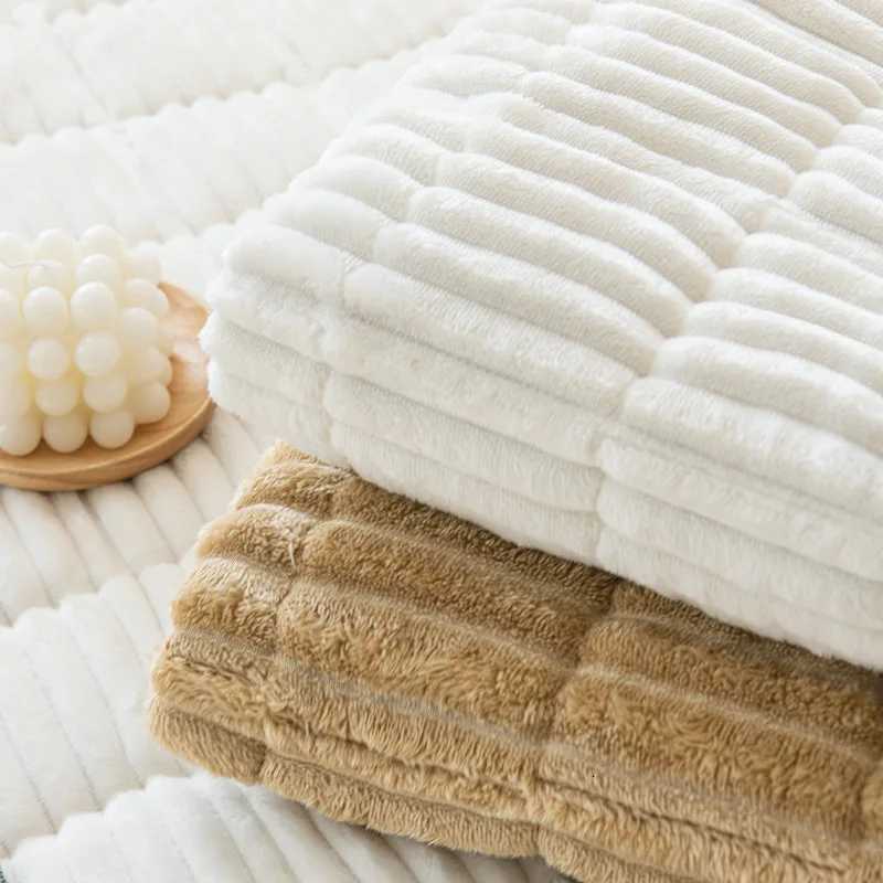 Corduroy Sofa Cushion NonSlip Thickened Living Room Sofa Decorative Cover Cloth Warm Dust Soft Velvet Backrest Armrest Towels C251028