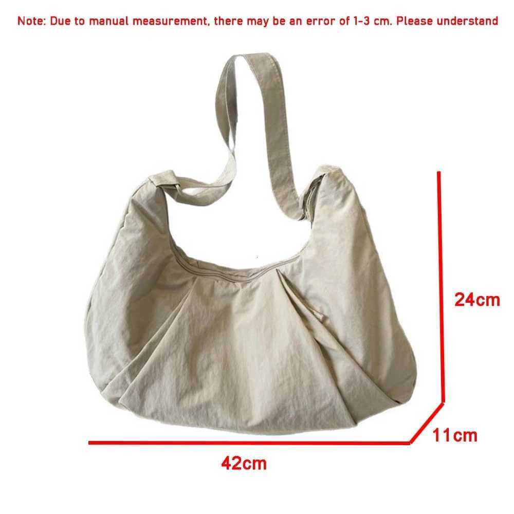 Korean Style Nylon Shoulder Bag Tote Bag Large Capacity Casual Dumpling Bag Solid Color Fold Oxford Cloth Girls W251028