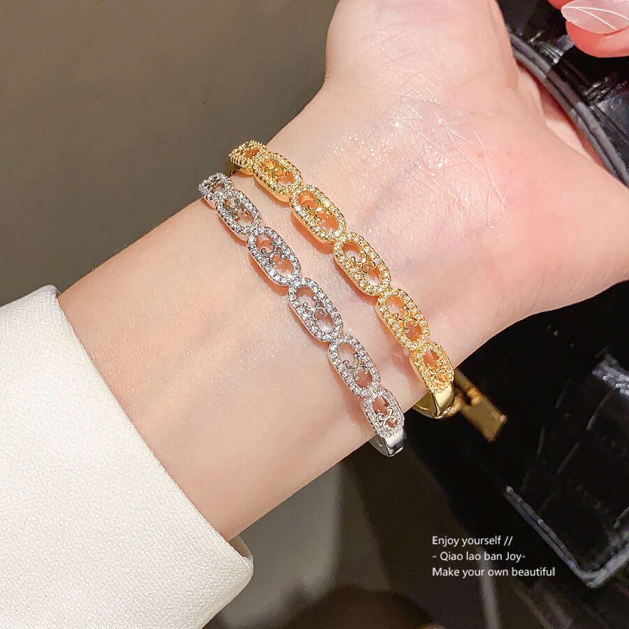Real Gold Plated Zircon Oval Clasp Niche Fashion Versatile Bracelets Light High End Feel Jewelry