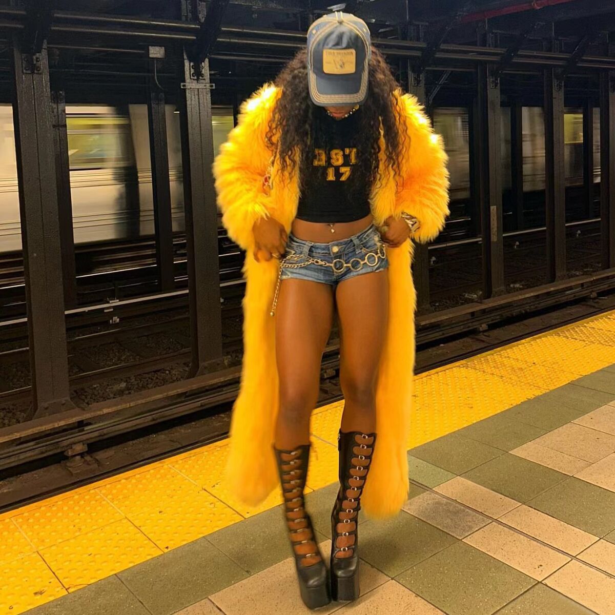 Women's Fur Solid Faux Fur Long Coats Women Full Sleeve Open Stitch Fur Jackets Yellow Winter Warm INS Streetwear