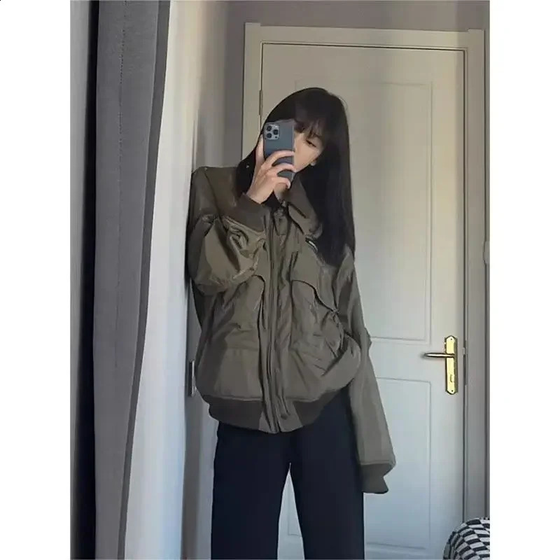 Retro Baseball Jacket Womens Autumn Casual Versatile Flight Suit Top Forest Green Fashionable Outerwear Female Denim 251015