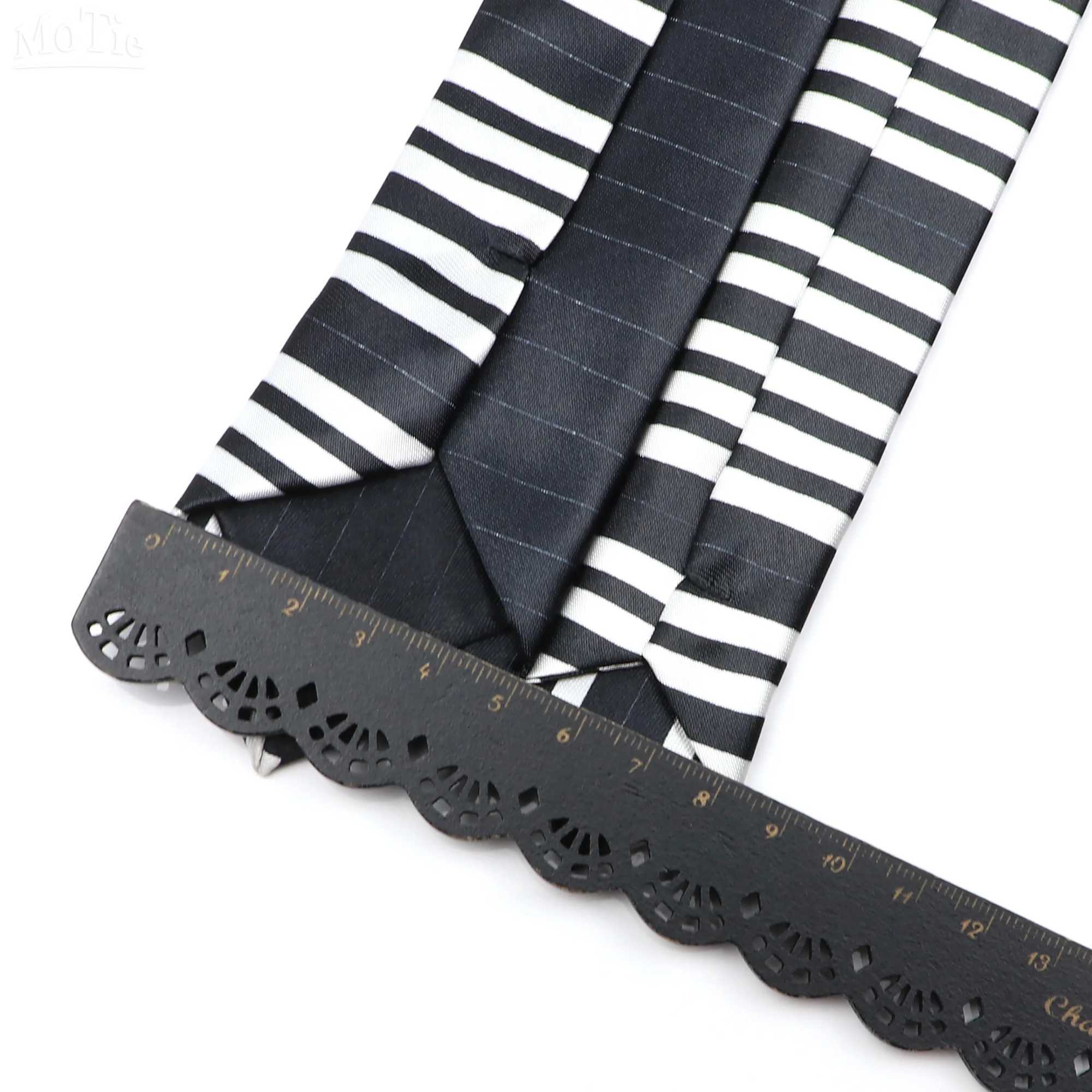 Classic Musical Notes Printed Tie Silky Narrow Neckties Slim Smooth Piano Guitar Necktie Simple Elegant Trendy Unisex Ties GiftW251028