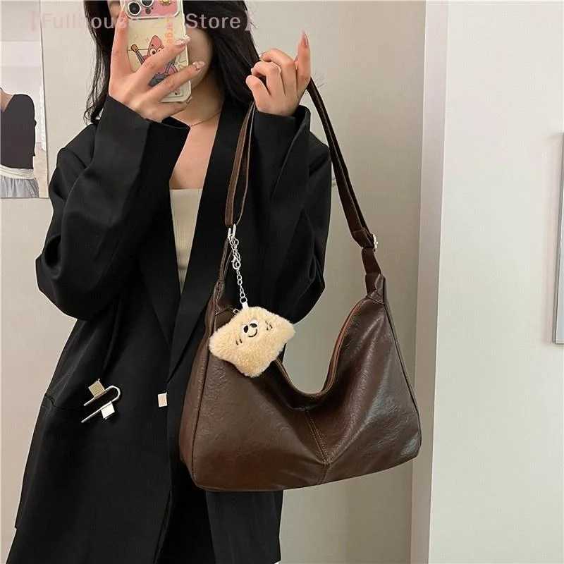 MAX22Retro PU Leather Shoulder Bag Ladies Large Capacity Underarm Bag Fashion Versatile Commuter Tote Bag For Women GiftsW251028