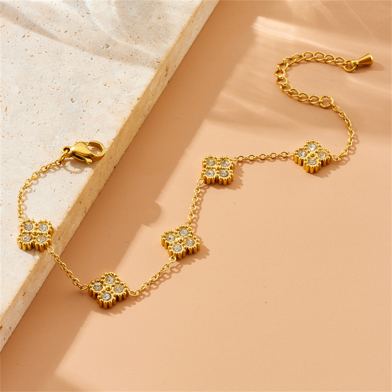 Gold Tone Fashion Retro Moissanite Chain Designer Bracelet For Women Four Leaf Clover Bracelet Luxury Jewelry No Fade Necklace Earrings Bracelet Ring 
