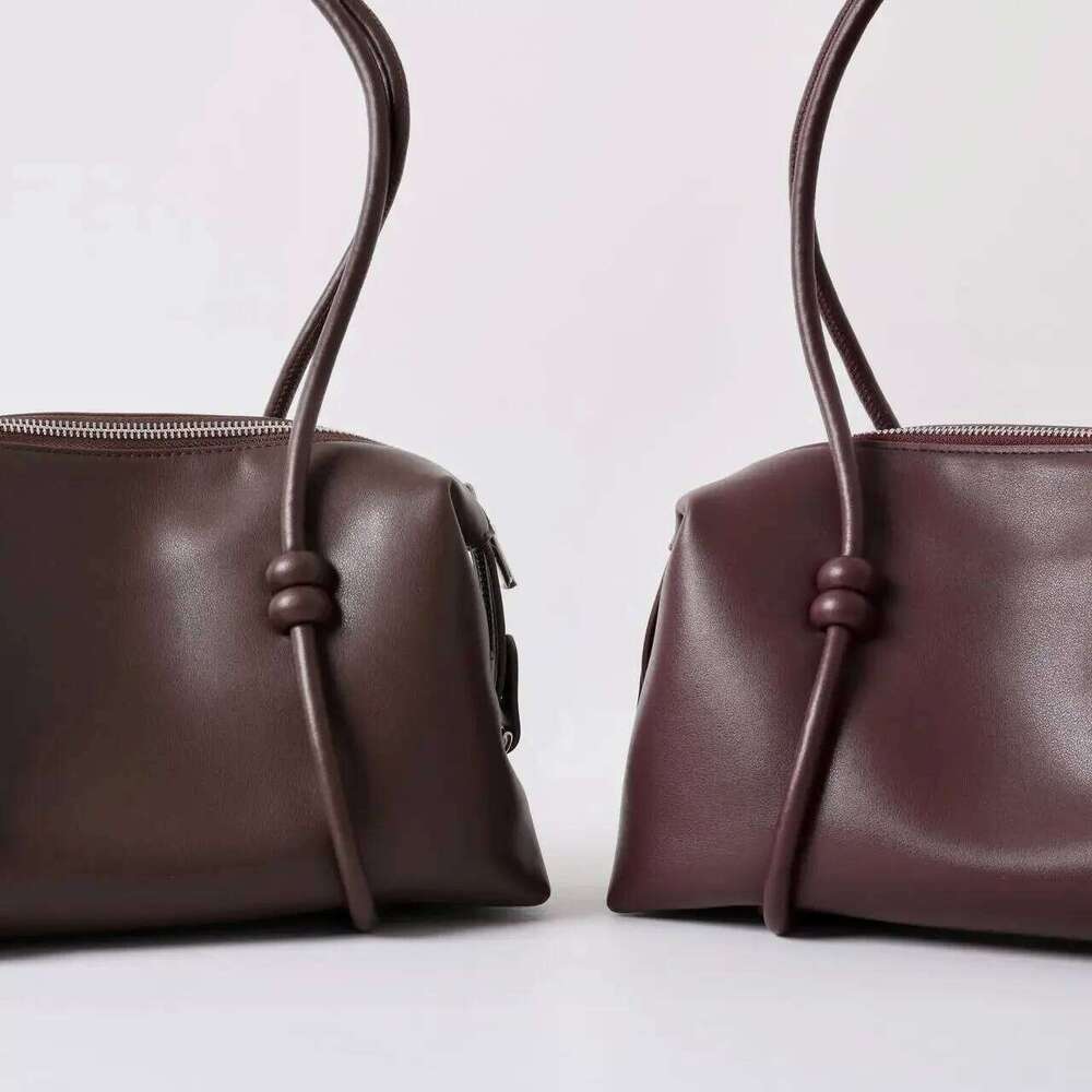 Designer Bags 2025 New Boston Big High-End Simple Niche Handbag Cowhide Commuter Travel Business Shoulder Bag Women Casual Versatile Hot Selling