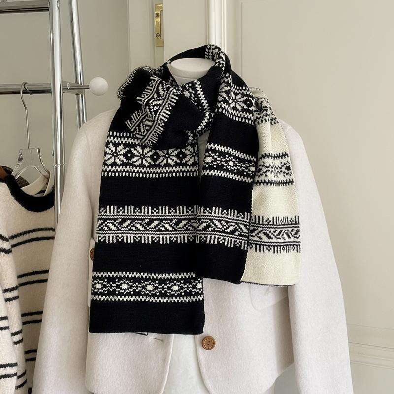 Recommended Personal Use Fair Isle Style Black and White Double-Sided Jacquard Scarf Autumn Winter Warm Neck Warmer for Women