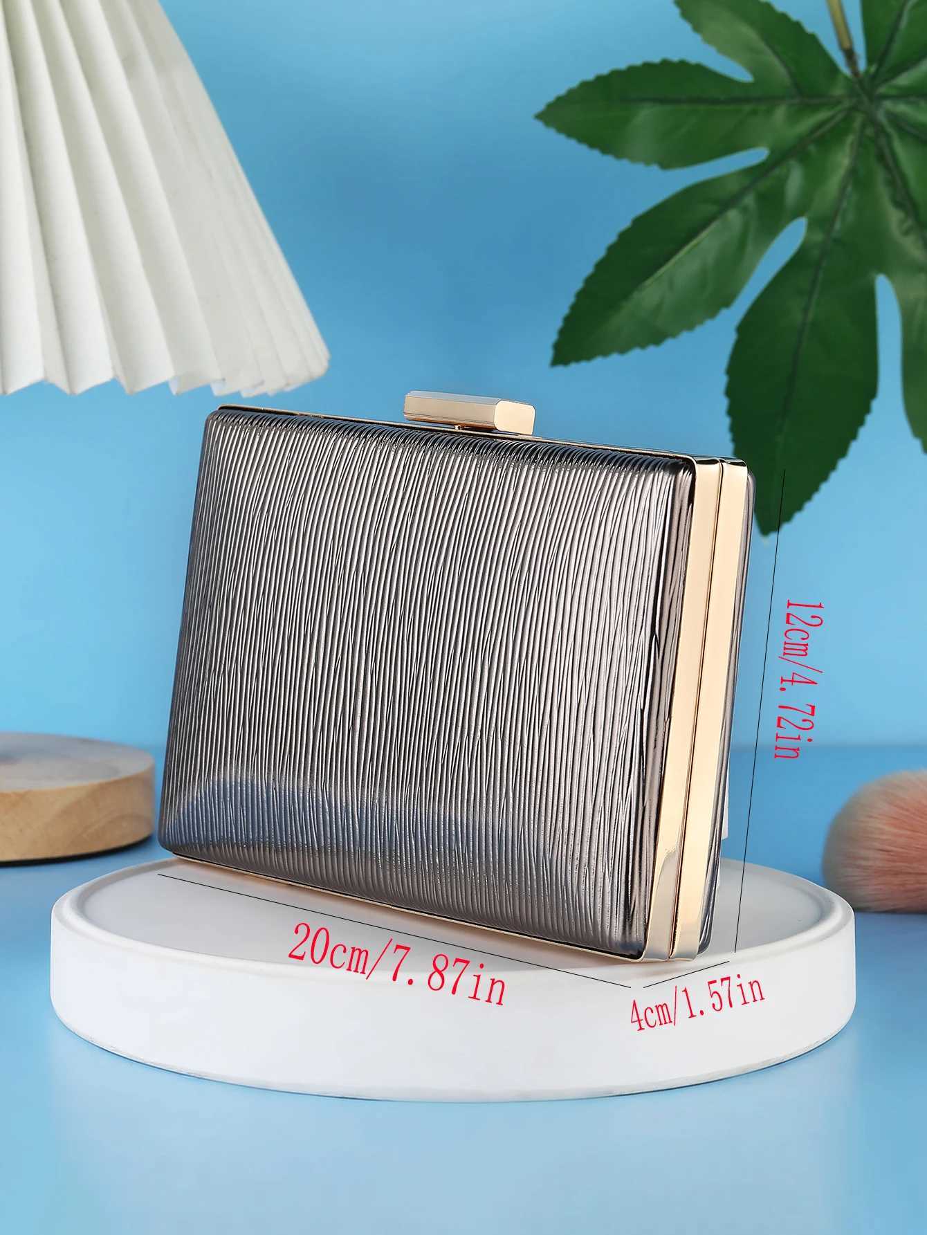 Womens Pure Black Leather Crossbody Bag with Metal Chain Single Shoulder Bag for Banquet Party Dinner Evening Gown Wedding H251027