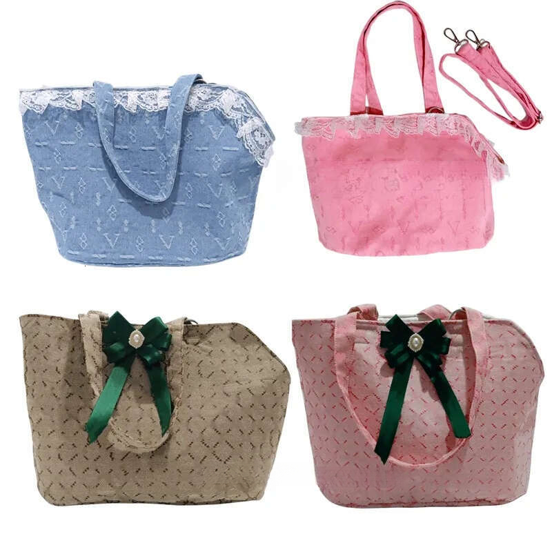 2025 new Designer Dog Purse Classic Old Flower Pattern Portable Puppy/Cat with Safety Tether, Versatile Pet Carrier Tote for Subway/Shopping