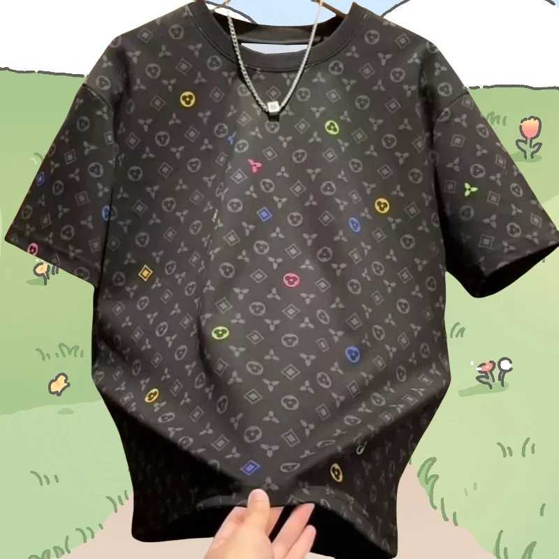 2025 New Mens Quickdrying Tshirt American Fashion Trend Luxury Brand Shortslved Comfortable Casual Sports Y2K Strtwear C251028