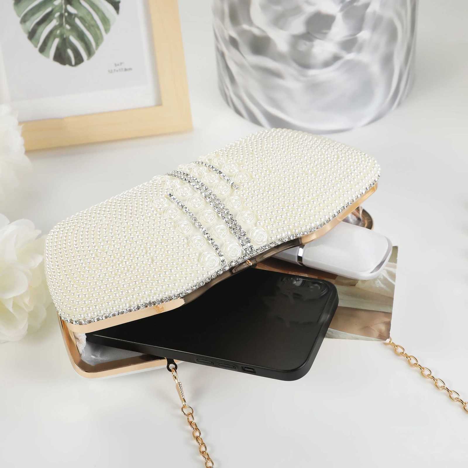 Elegant Light Pearl OneShoulder Evening Clutch Bag for Women HandBeaded Metal Chain Dinner Bag Customizable H251027