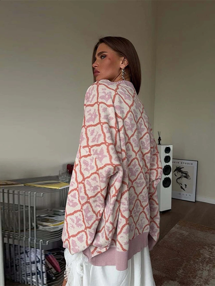 Letter Print Oversize Knit Sweater Geometric Pattern Long Sleeve 2025 Autumn Causal Women Pullover Chic Retro Preppy Lady Top 251027