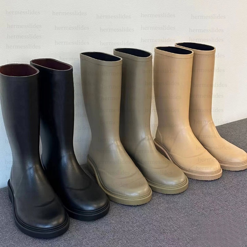 Designer Rubber Rain Boots Women Luxury Boot Fall Winter Summer Knee High Quality Slip On Classic 22 Casual Waterproof Footwear Cowboy booties