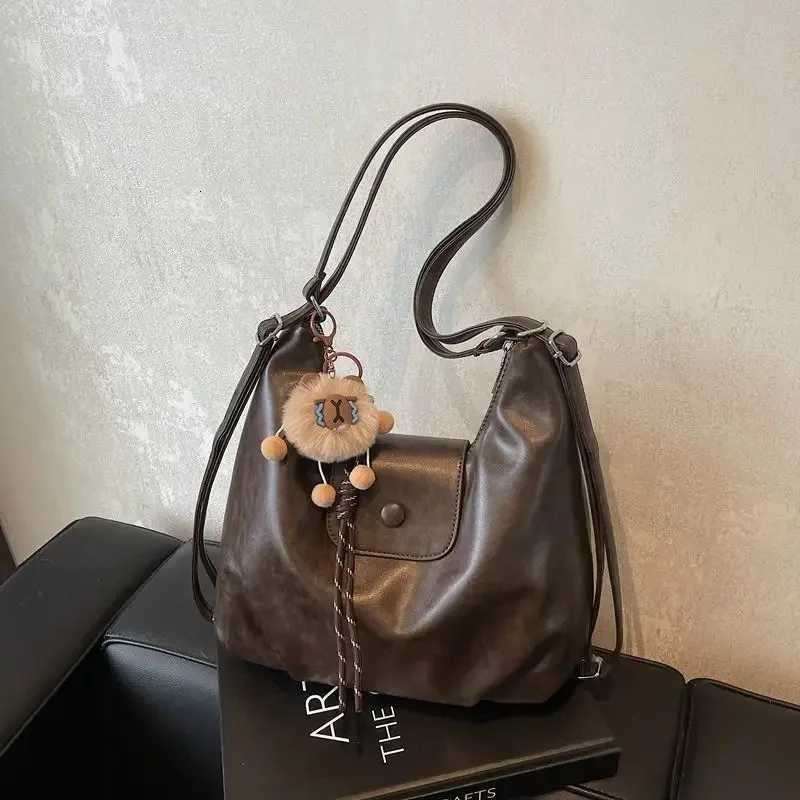 Vintage PU Leather Shoulder Bag for Women Lightweight Large Capacity Handbag with ornaments Commute Shopping Backpack PurseW251028