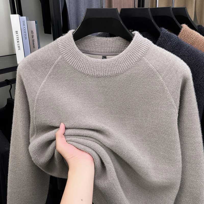 2025 New Round Neck Knitted Wool Sweater for Mens Autumn and Winter Thickened Warm Inner or Outer Knitted Sweater X251028