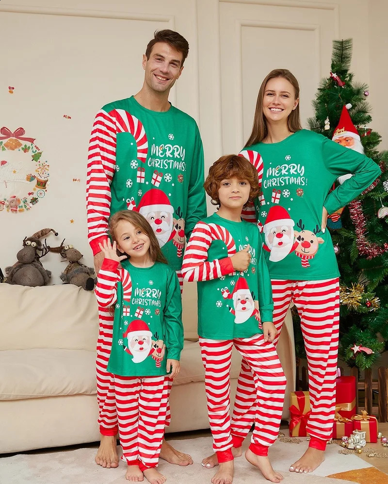 2025 Christmas Family Matching Pajamas Adult Kid Baby Outfits TopsPants 2PCS Xmas Sleepwear Pyjamas Dog Clothes 251027
