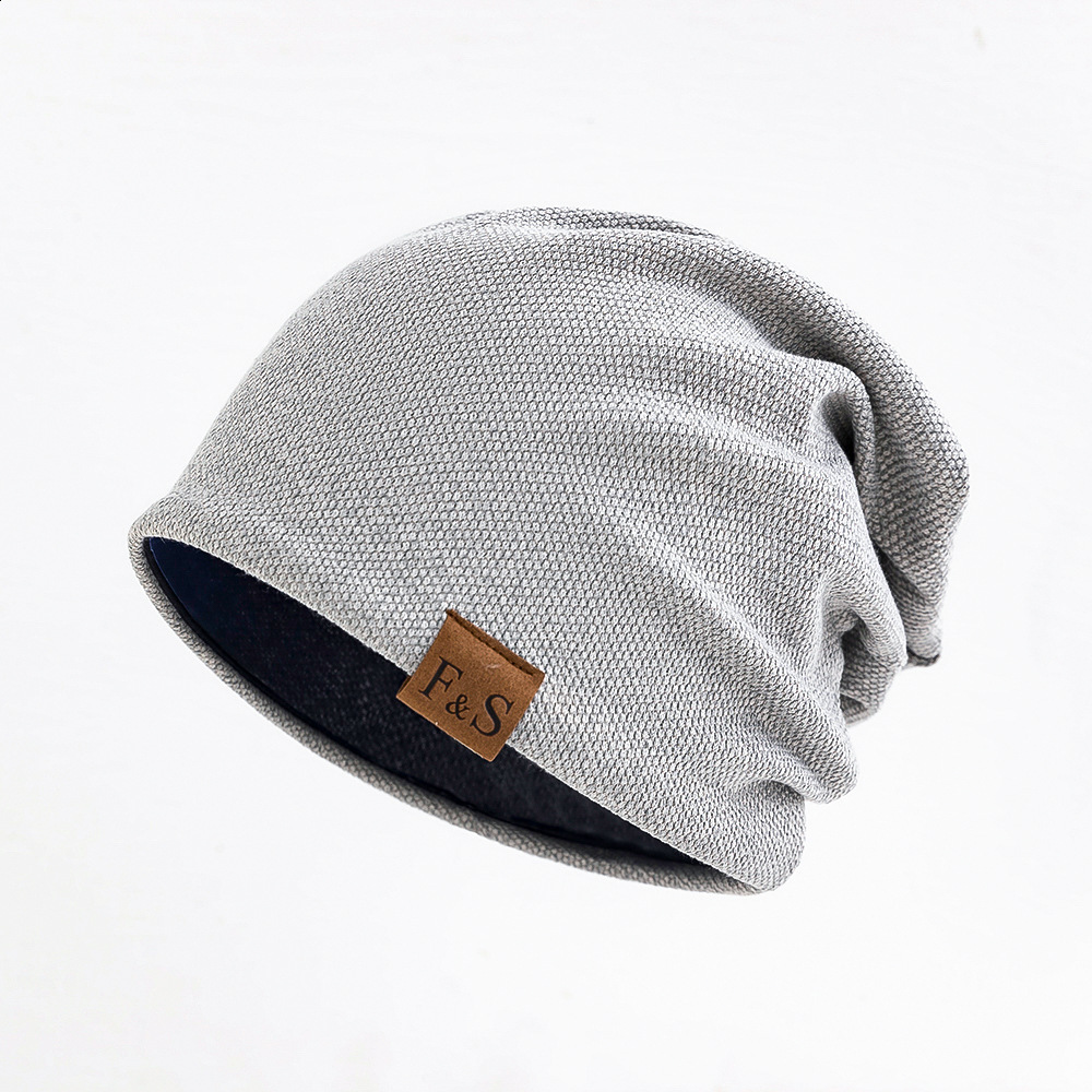 Winter and autumn pullover hat casual and loose knit hat with leather label suitable for both men and women outdoor head cap 250916