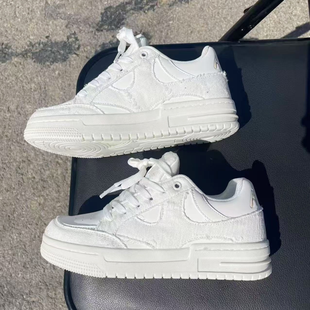 Designer Thick-Soled Shoes for Men White Sneakers Couple Sports Casual Board Shoes