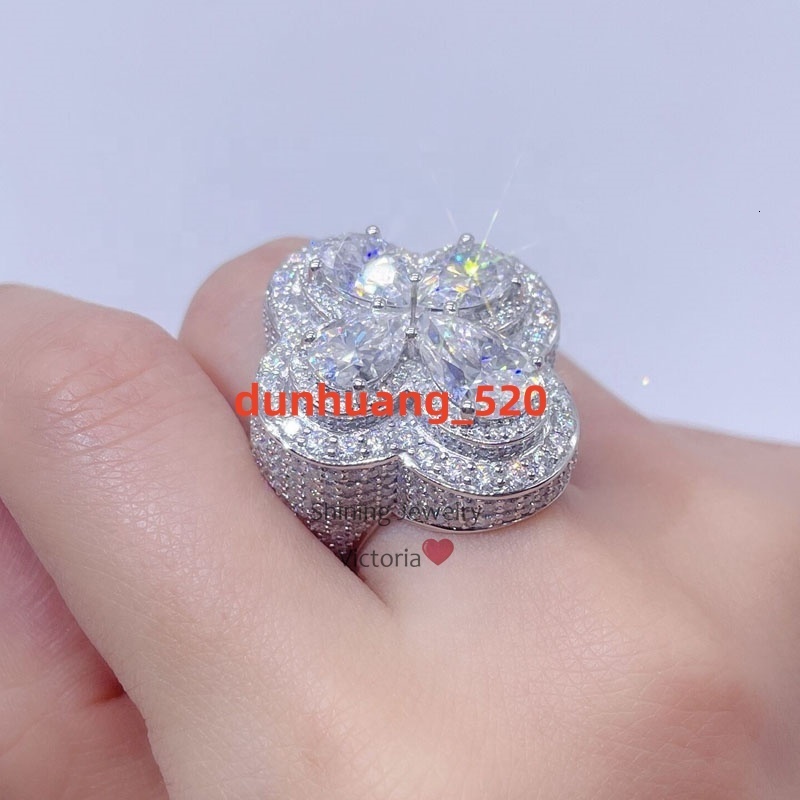 Drop Shipping Solid Silver Pear Cut Luxury Hip Hop Vvs Moissanite Diamond Cluster Ring