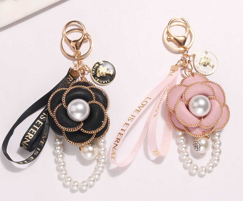 New Style Large Pearl Camellia Keychain Pendant Creative Pearl Chain Accessory Earphone Case Bag Decoration J251118