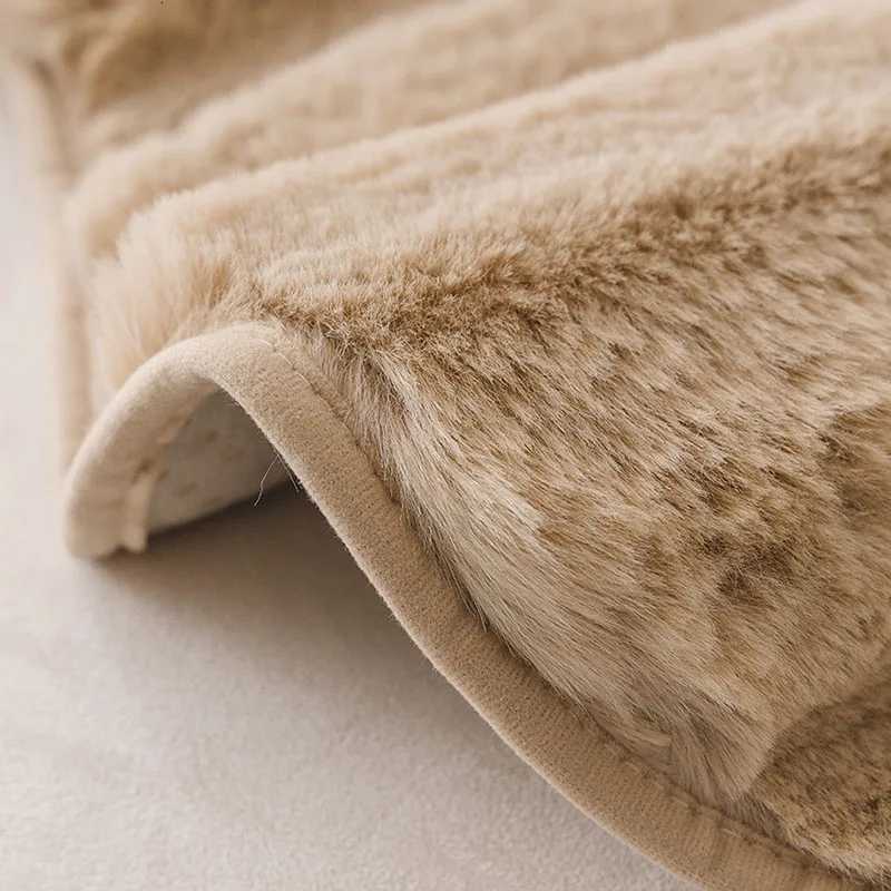 Irregular Faux Rabbit Fur Sofa Cushion with Vertical Stripes Autumn Winter Thick Warm Couch Slipcover Solid AntiSlip Home Decor C251028