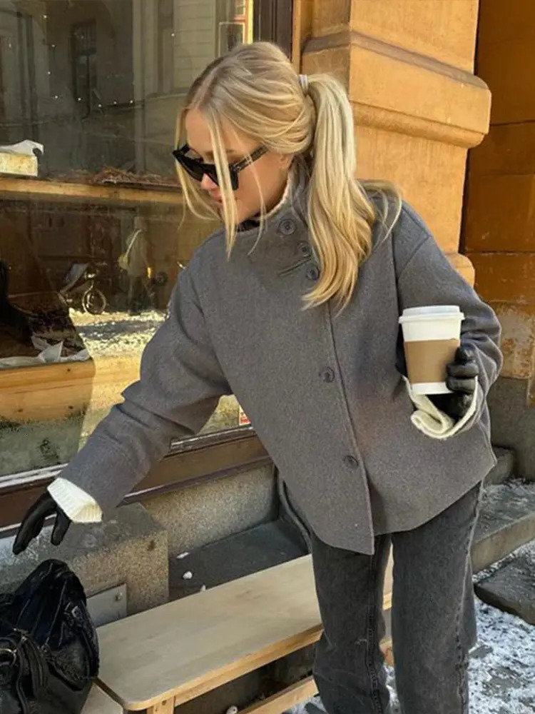 Fashion Womens Stand Collar Woolen Coats Long Sleeve Loose Female Short Coat Autumn Winter Office Lady Street Jacket 251023