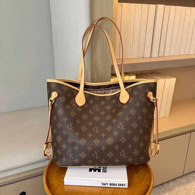 Hot S Crossbody Bag for Students Simple and Cute Design Great for Campus Life and Gift Giving1 D251028