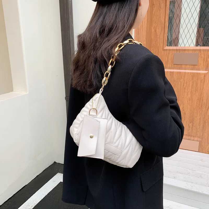 Quilted Ruched Crescent Bag Fashion Chain Shoulder Bag Womens Handbag with Coin Purse for Summer Every DayW251028