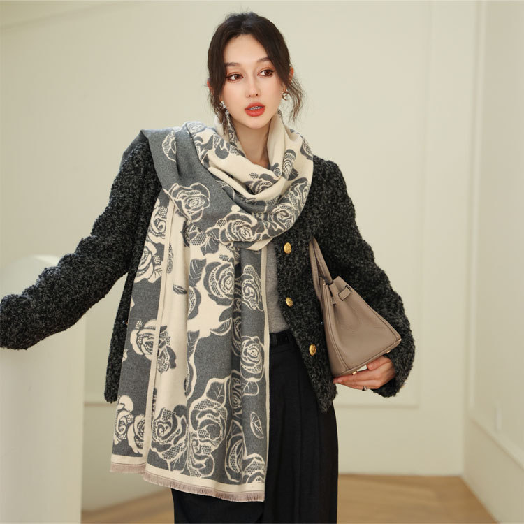 Fashionable And Elegant Flower Pattern Design Location Womens Scarf 190* 65cm Shawlable Scarf Holiday Gift Suitable For Daily Travel In Autumn And Win