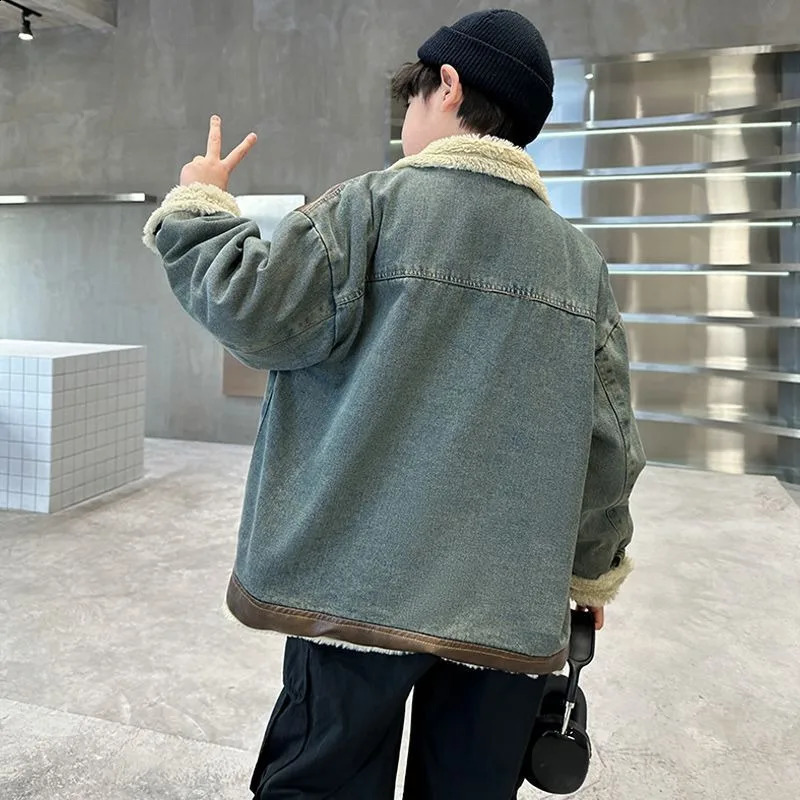 2025 Winter Boys FleeceLined Thickened Distressed Denim Patchwork Jacket Tween Boys Streetwear Style Warm Winter Coat 251027