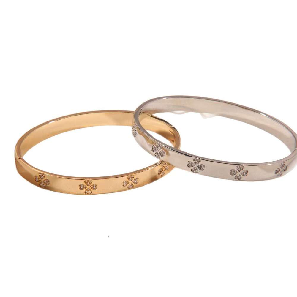 French Style Light Four-Leaf Clover Inlaid Dia Copper Plated Real Gold Sier for Women Fashionable Versatile High-End Elegant Buckle Bracelet