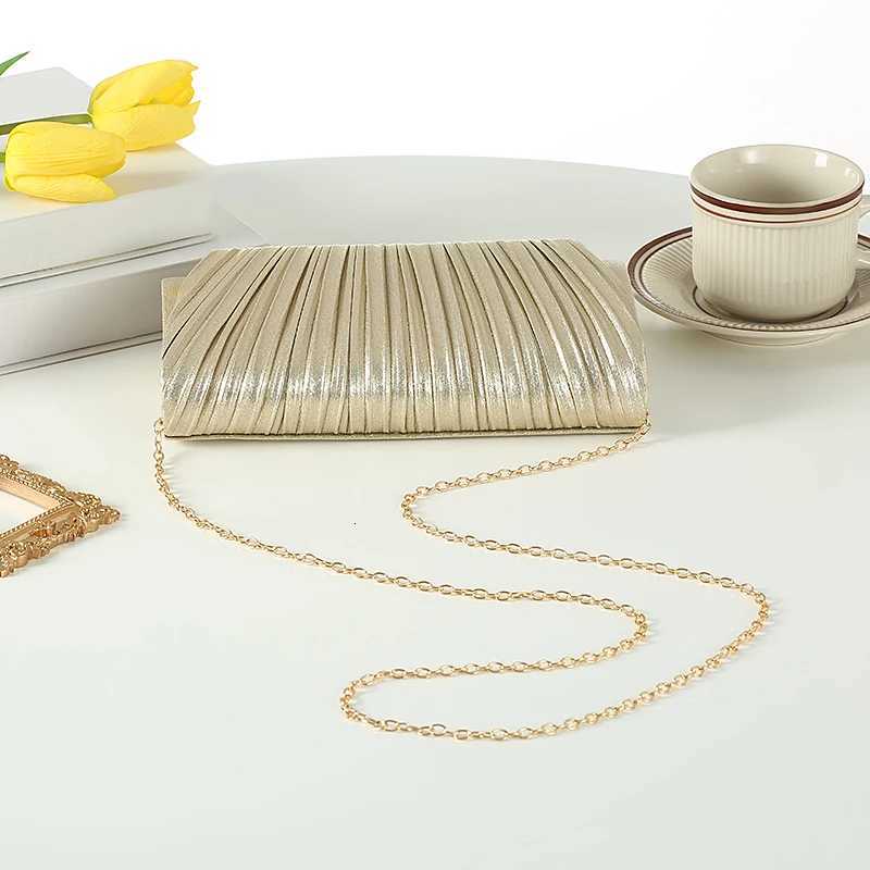 Hot selling wedding dress pleated womens evening bag Europe and the United States skew bag senior sense wedding party bag H251027