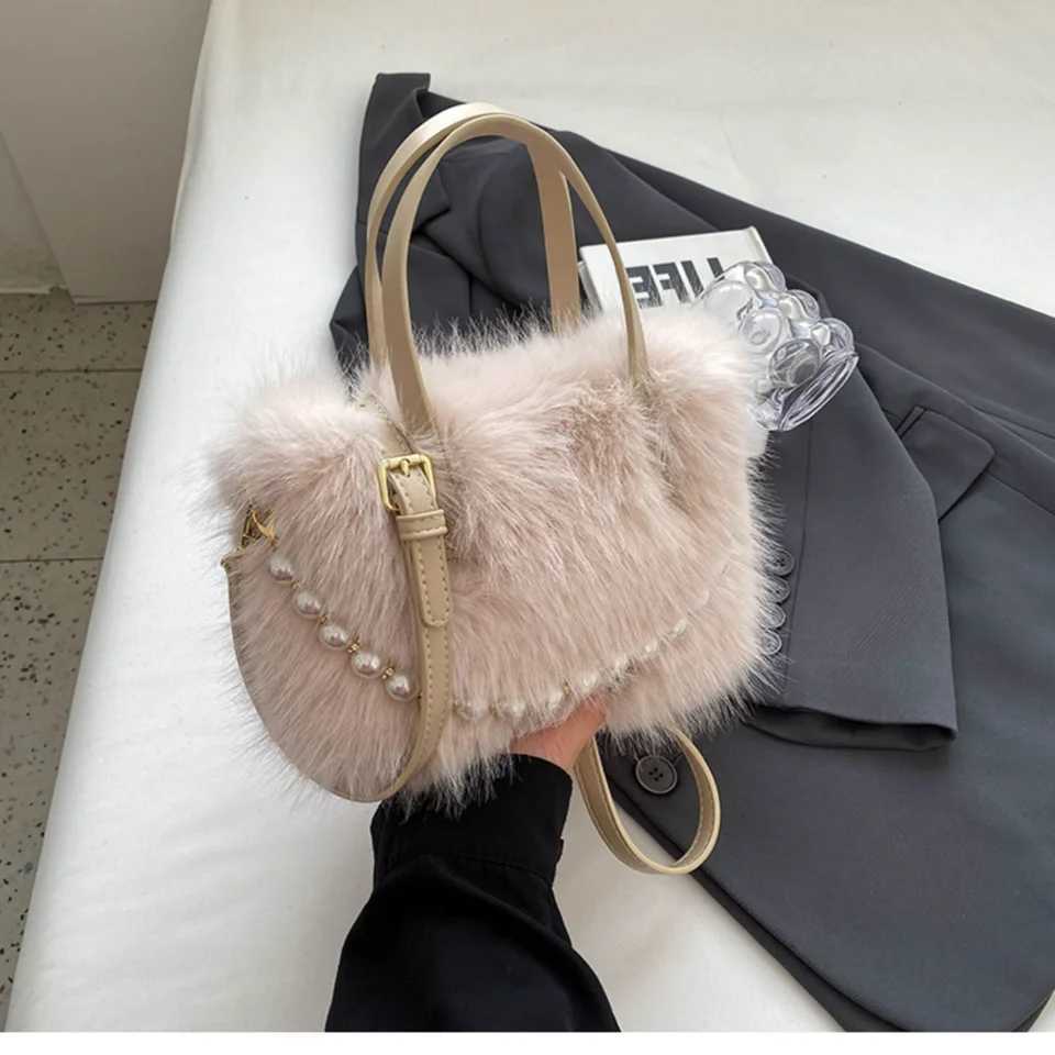 Fairy Handbag Pearl Chain Plush Small Square Bag For Women Fashion Elegant Shoulder Crossbody Bag Autumn Winter Versatile TotesT251028