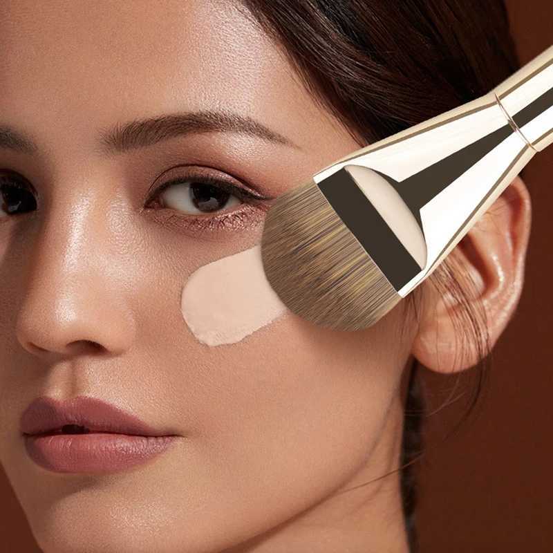 Tongueshaped Foundation Brush with Specialshaped Fan Design for Seamless Base Makeup Flathead Style Beauty Tool J251117