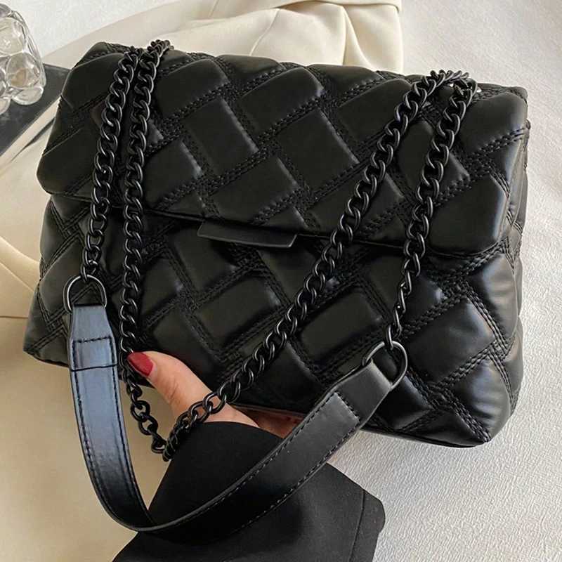 Fashionable womens crossbody bag simple and exquisite womens backpack lightweight and portable womens bagT251028