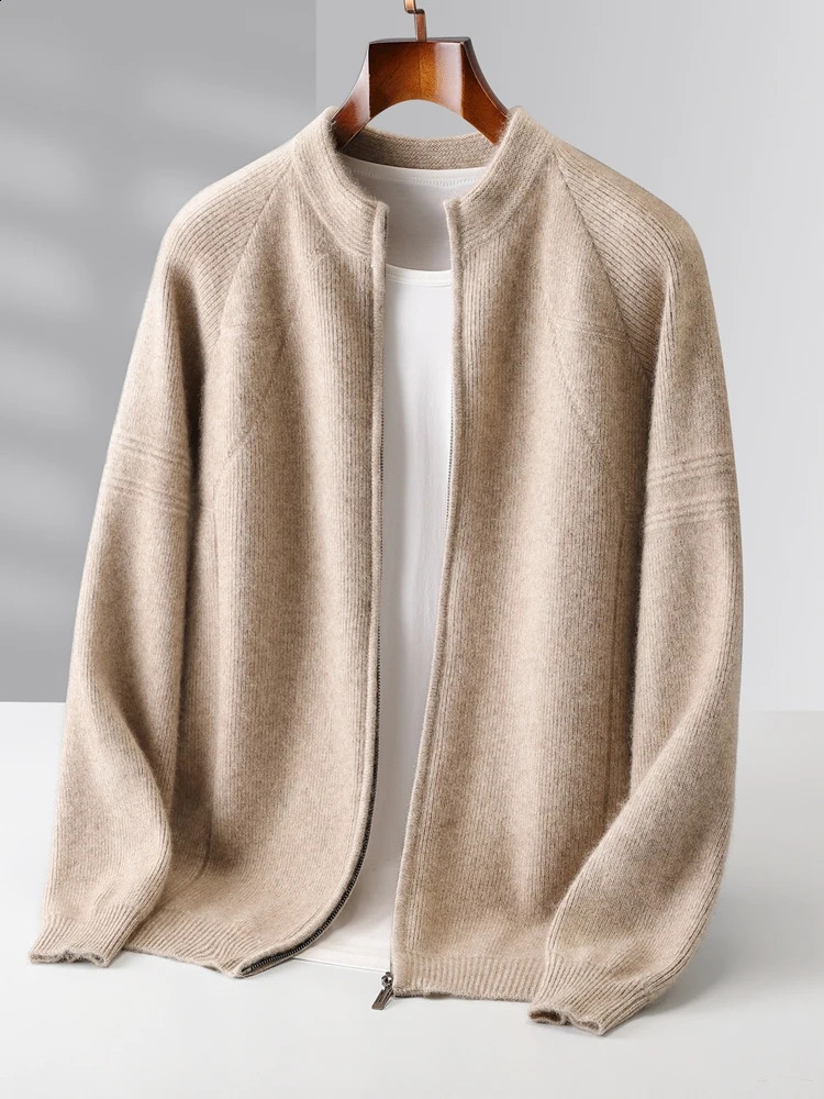 Chic 100 Merino Wool Knitted Sweater Autumn Winter Heavyweight Mens Cardigan Crewneck Coat Mock Neck Tops 251017